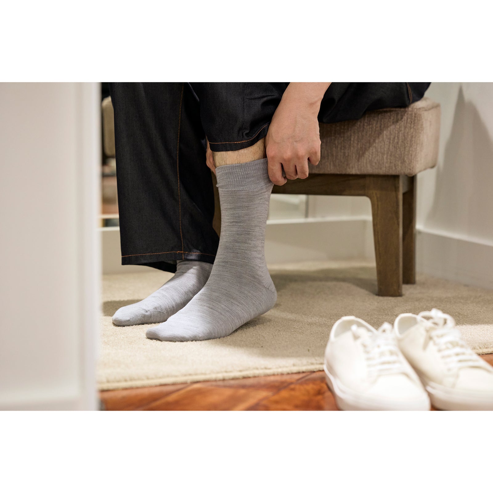 薄手クルー丈ソックス – NIKKE 1896