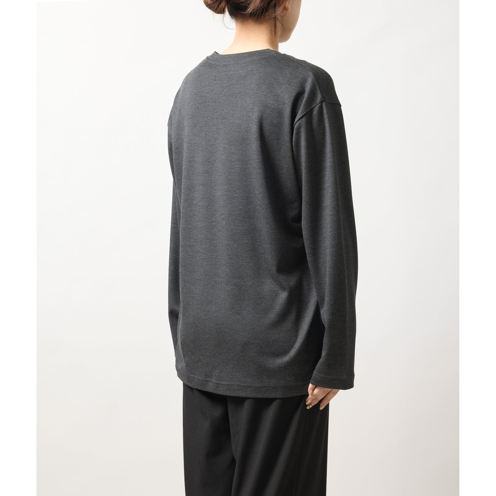 ウルトラファインメリノウール100%ロングスリーブTシャツ 15.5μ